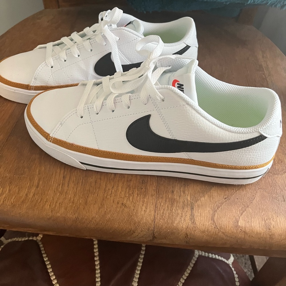 Like New Nike Court Legacy